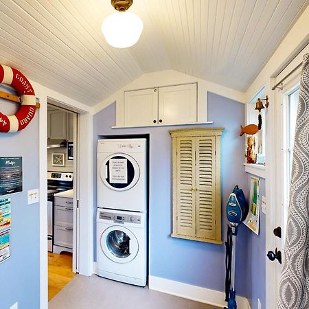 Rockaway Beach Bungalow Exterior photo